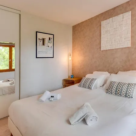 The Parc Des Raisses - T2 For 4 People Apartment